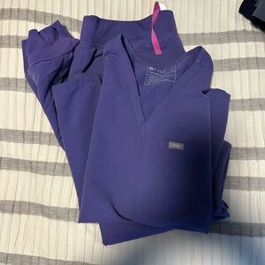 Figs Deep Purple Scrub Ensemble